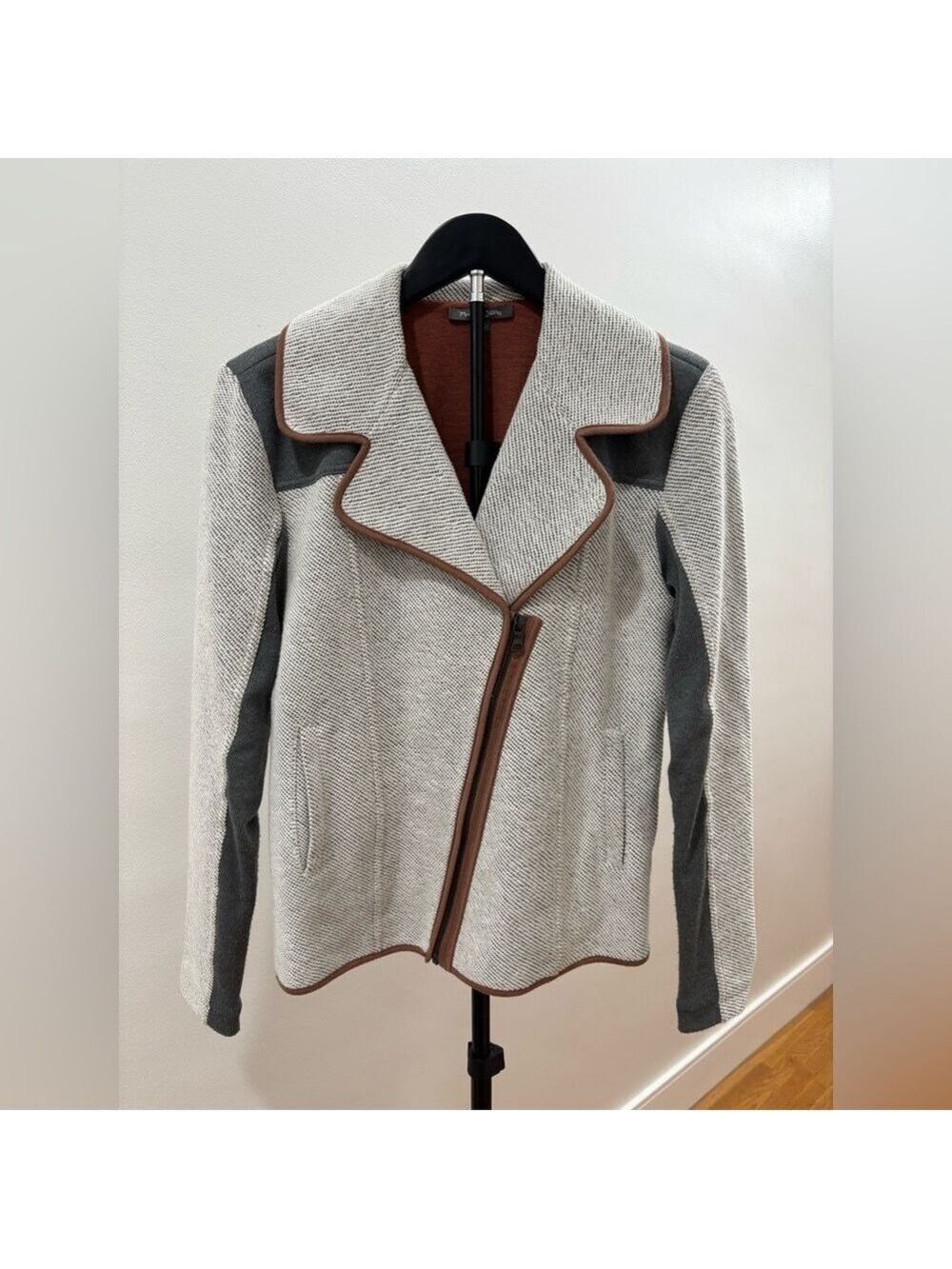 321. Michael Stars Gray and Brown Blazer